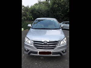 Second Hand Toyota Innova 2.5 VX 7 STR BS-IV in Delhi