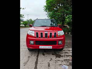 Second Hand महिंद्रा tuv300 t8 एएमटी in मुंबई