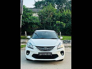 Second Hand Toyota Glanza V CVT in Delhi