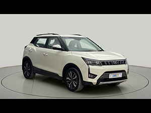 Second Hand महिंद्रा xuv300 w8 (o) 1.2 पेट्रोल एएमटी in फ़रीदाबाद