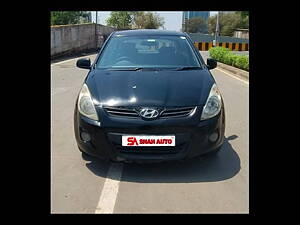 Second Hand Hyundai i20 Asta 1.2 (O) With Sunroof in Ahmedabad