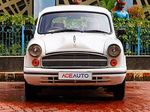 Second Hand Hindustan Motors Ambassador Grand 1800 ISZ MPFI PW CL in Kolkata