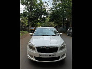 Second Hand Skoda Rapid Elegance 1.6 MPI MT in Kolhapur