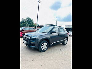 Second Hand Maruti Suzuki Vitara Brezza VDi in Lucknow