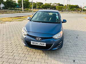 Second Hand हुंडई i20 एरा 1.2 bs-iv in कर्नल