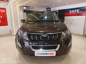 Second Hand Mahindra XUV500 W10 AWD in Kanpur