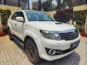 Second Hand Toyota Fortuner 3.0 4x2 AT in Mumbai