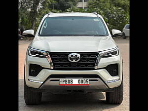 Second Hand Toyota Fortuner 2.8 4x4 AT [2016-2020] in Jalandhar