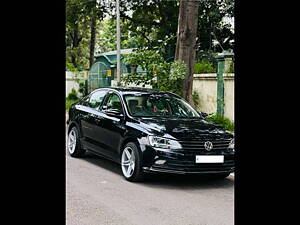 Second Hand Volkswagen Jetta Highline TDI in Mohali