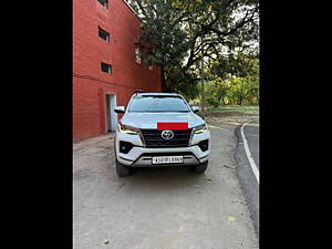 Second Hand Toyota Fortuner 4X4 AT 2.8 Diesel in Delhi