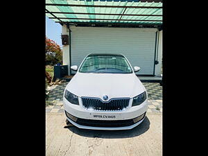 Second Hand Skoda Octavia [2015-2017] 2.0 TDI CR Ambition Plus AT in Indore