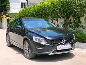Second Hand Volvo S60 [2015-2020] Cross Country Inscription [2016-2020] in Hyderabad