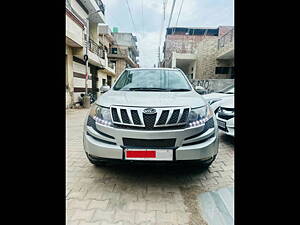 Second Hand Mahindra XUV500 W8 in Chandigarh