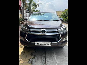 Second Hand Toyota Innova Crysta 2.4 V Diesel in Nagpur