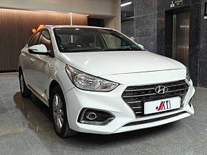 Second Hand Hyundai Verna EX 1.6 CRDi AT [2017-2018] in Ahmedabad