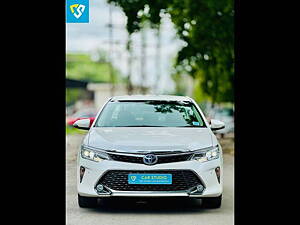 Second Hand Toyota Camry Hybrid in Mohali