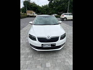 Second Hand Skoda Octavia 2.0 TDI CR Style Plus AT [2017] in Nashik