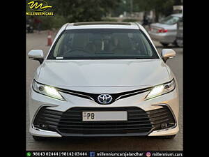 Second Hand Toyota Camry Hybrid in Jalandhar