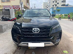 Second Hand Toyota Fortuner 4X2 MT 2.8 Diesel in Hyderabad