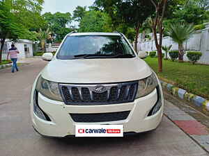 Second Hand महिंद्रा XUV500 w9 1.99 in लखनऊ