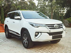 Second Hand Toyota Fortuner 2.8 4x2 AT [2016-2020] in Delhi