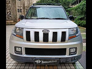 Second Hand Mahindra TUV300 T10 AMT in Mumbai