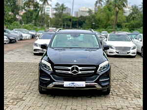 Second Hand मर्सिडीज़ बेंज़ GLE 350 डी in मुंबई