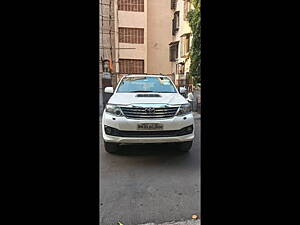 Second Hand Toyota Fortuner 3.0 4x2 MT in Mumbai