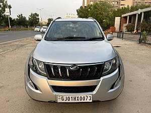 Second Hand Mahindra XUV500 W10 Black Interiors [2017] in Ahmedabad