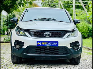 Second Hand Tata Hexa XE 4x2 7 STR in Ahmedabad