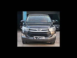 Second Hand Toyota Innova Crysta 2.4 VX 7 STR [2016-2020] in Agra