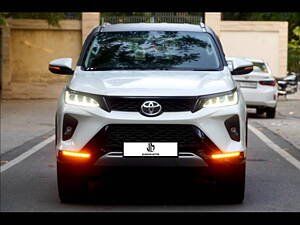 Second Hand Toyota Fortuner 4X4 AT 2.8 Legender in Delhi