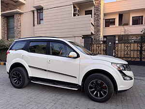 Second Hand महिंद्रा XUV500 w6 in जालंधर