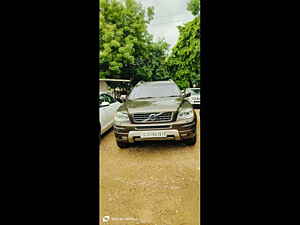 Second Hand వోల్వో xc90 d5 ఎడబ్ల్యూడి in అహ్మదాబాద్