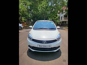 Second Hand Tata Tiago Revotron XZ in Nashik