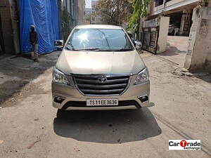 Second Hand Toyota Innova 2.5 GX BS III 8 STR in Hyderabad