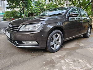 Second Hand Volkswagen Passat Highline DSG in Mumbai