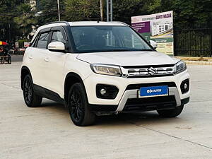 Second Hand Maruti Suzuki Vitara Brezza ZXi in Lucknow