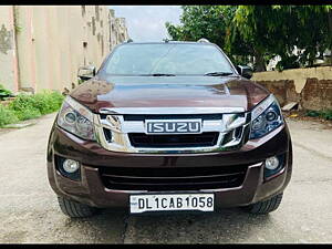 Second Hand Isuzu D-Max V-Cross 4x4 in Delhi