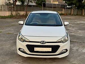 Second Hand Hyundai Elite i20 Asta 1.4 CRDI in Ahmedabad