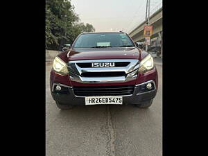 Second Hand Isuzu MU-X 4x2 in Delhi