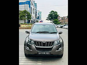 Second Hand Mahindra XUV500 W11 in Delhi