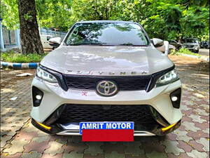 Second Hand Toyota Fortuner 2.8 4X4 AT in Kolkata