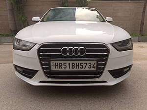 Second Hand Audi A4 35 TDI Premium Sport + Sunroof in Delhi