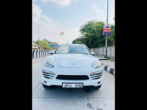 Second Hand Porsche Cayenne Diesel in Delhi