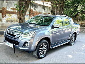 Second Hand Isuzu D-Max V-Cross 4x4 in Delhi