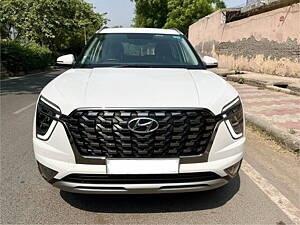 Second Hand Hyundai Alcazar Signature (O) 7 Seater 2.0 Petrol AT in Delhi