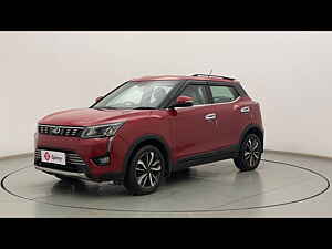 Second Hand மஹிந்திரா  xuv300 w8 (o) 1.5 டீசல் ஏஎம்டீ in பெங்களூர்