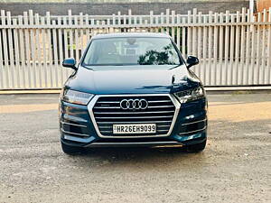 Second Hand Audi Q7 45 TDI Technology Pack in Delhi