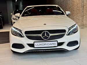 Second Hand मर्सिडीज़ बेंज़ सी-क्लास कैब्रियोले c 300 in पुणे